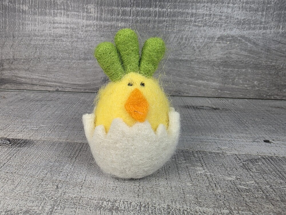 Primitive Folk Art Handmade Felted Chick in Egg Figurine 3" Easter 215a